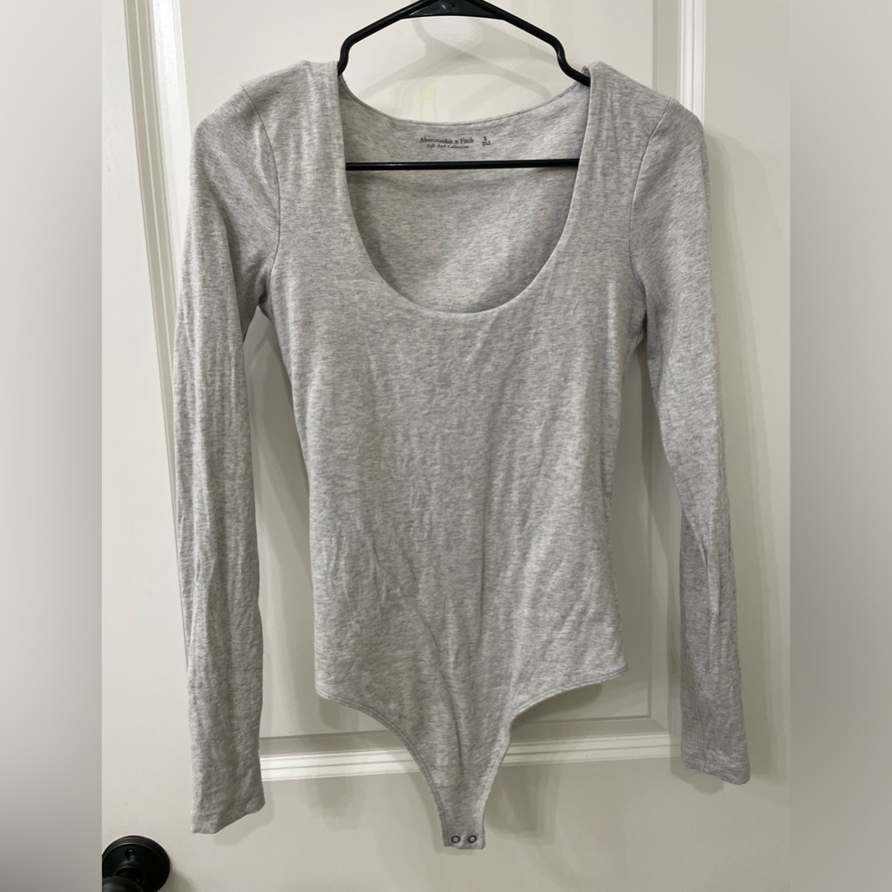 Abercrombie & Fitch long sleeve cotton blend seamless scoop neck bodysuit